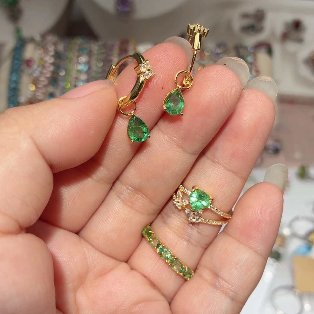 银S925镀金镶嵌套链祖母绿