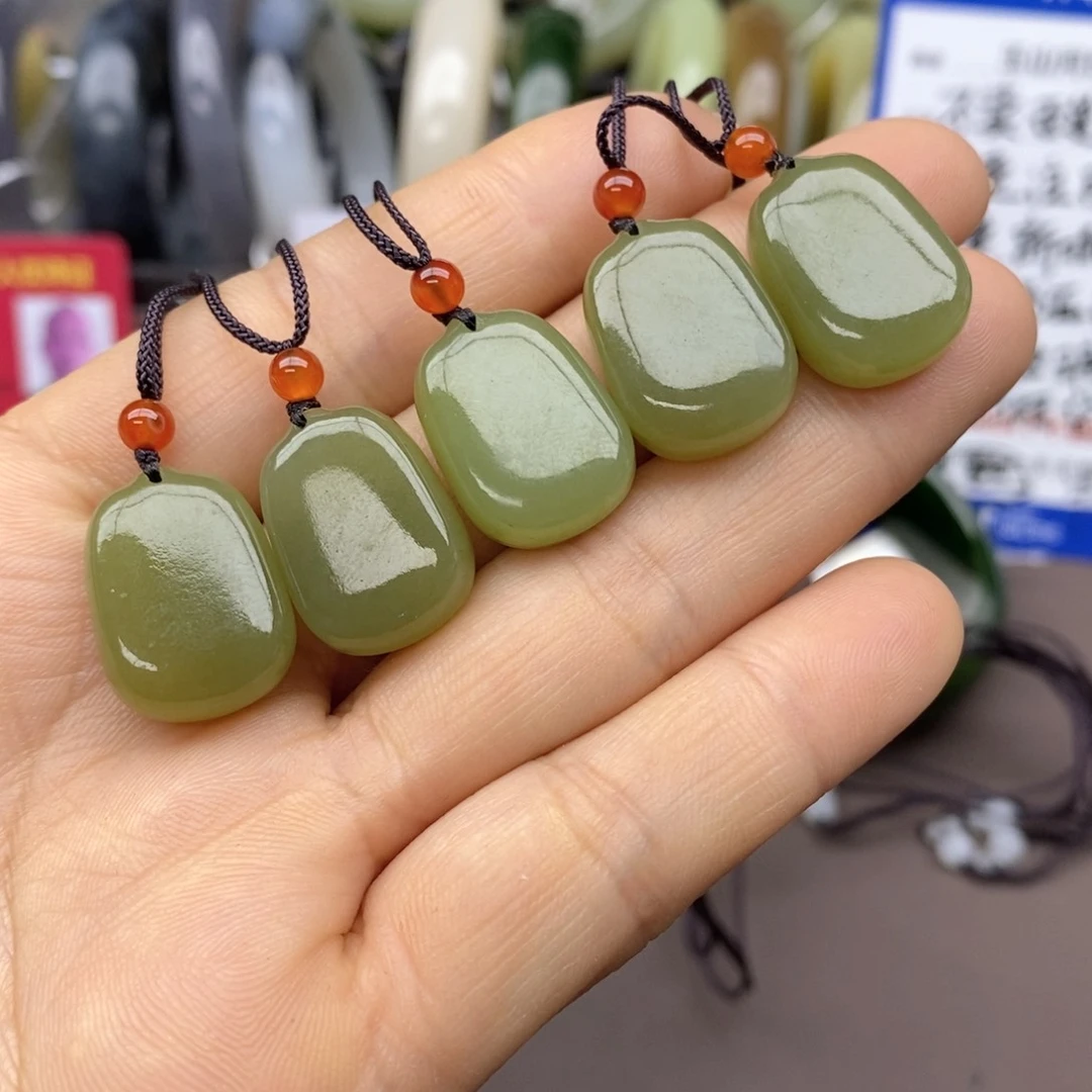 和田玉吊坠(不含链)未镶嵌