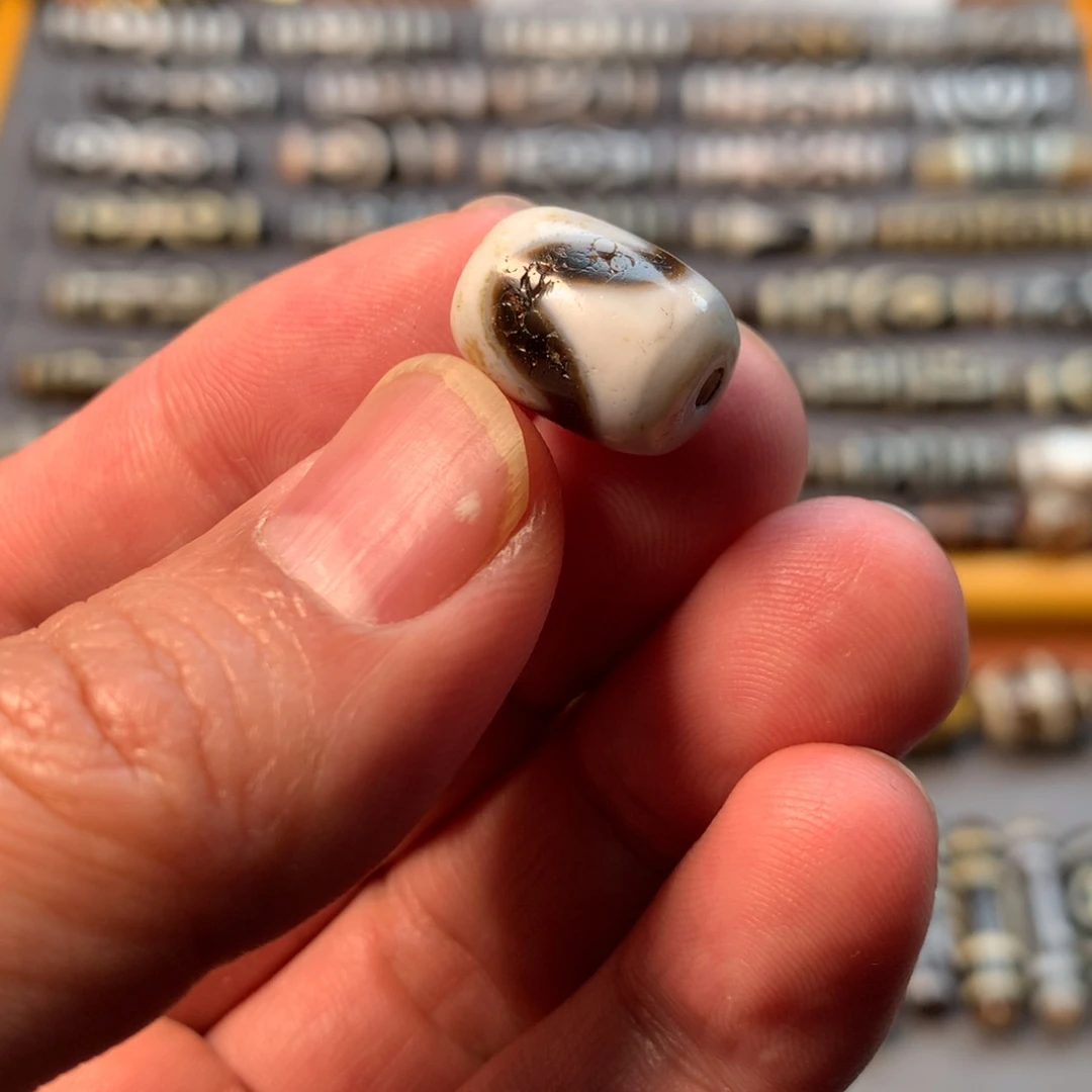 %***%玛瑙/玉髓未镶嵌颈饰