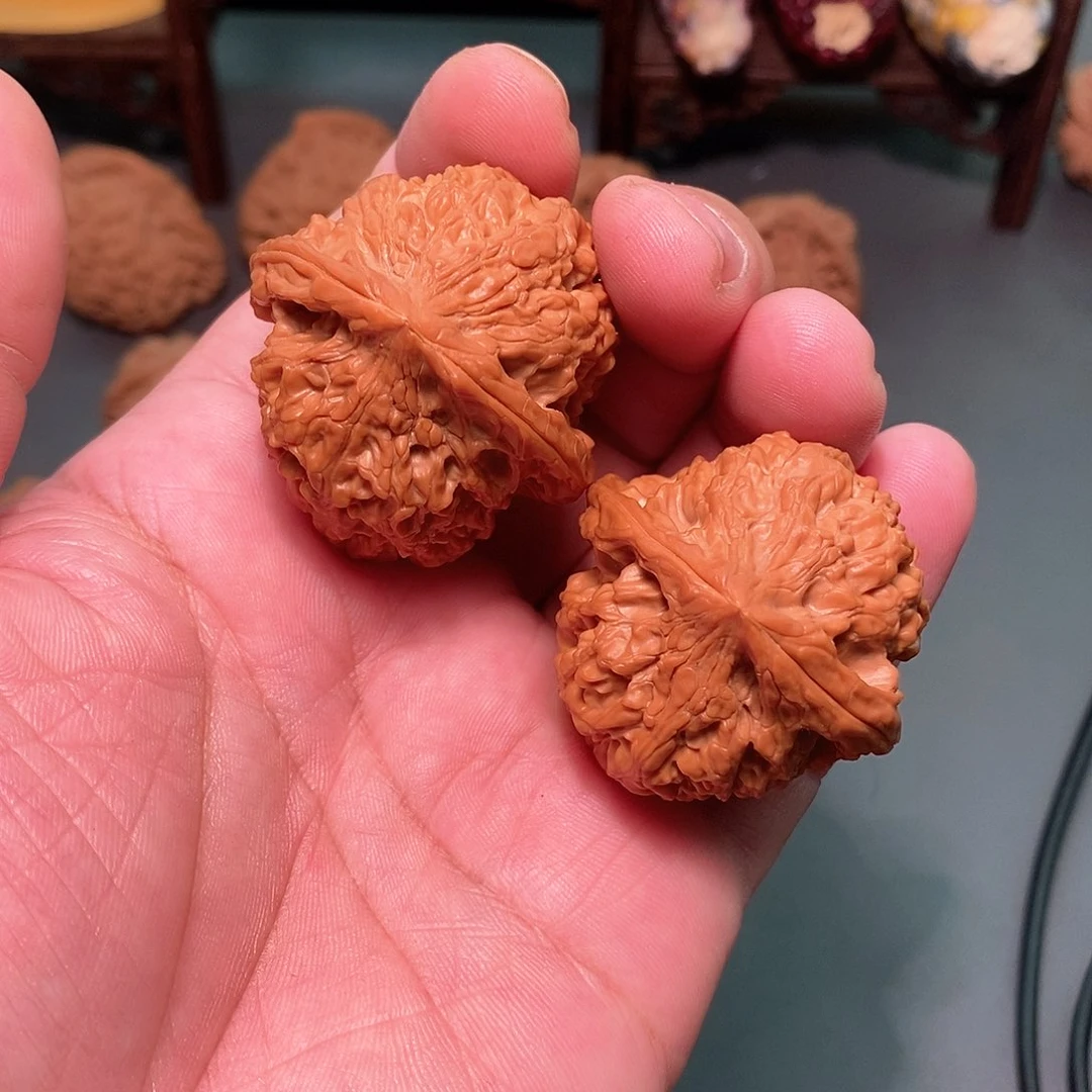 吊坠文玩核桃山**人41尺，石头