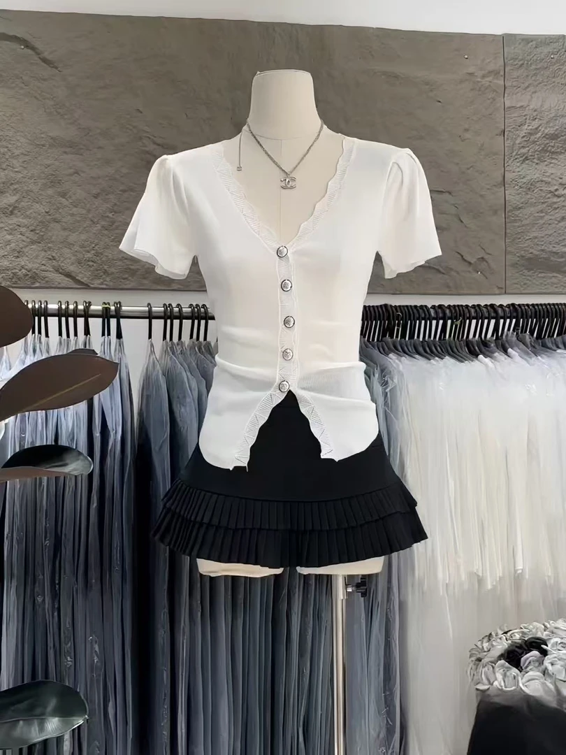 高品质孤品小设计感显瘦女装气质夏季时尚修身