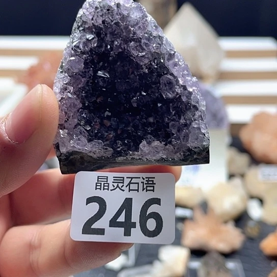 水晶大型摆件（非配饰）未镶嵌