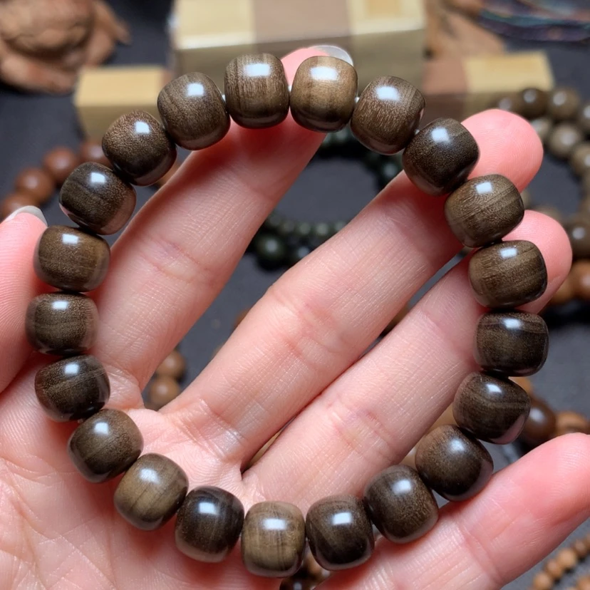 【闪购商品】檀香木手串/手链9*10阴沉