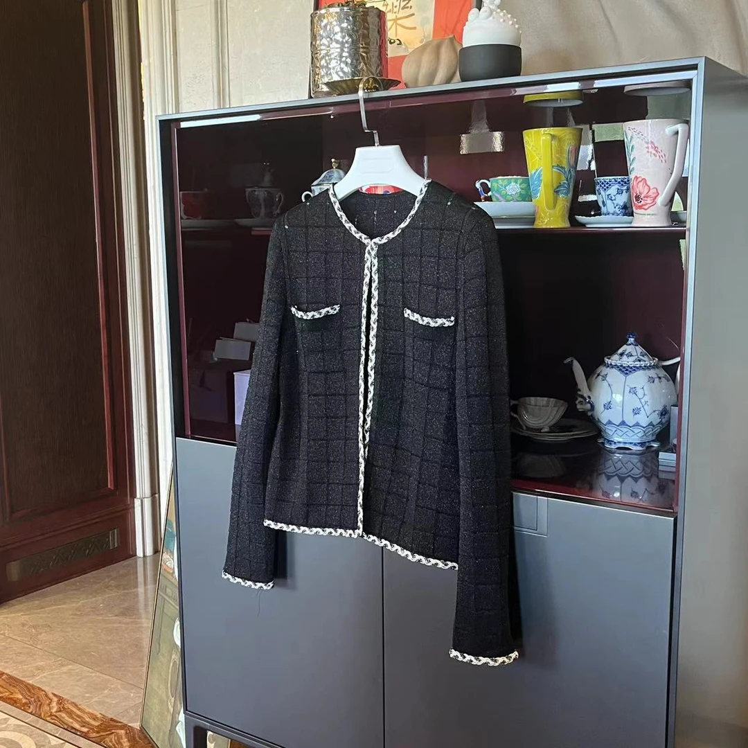 漫颜刘2024秋季新品醋酸黑色小香风外套圆领长袖休闲纯色宽松上衣