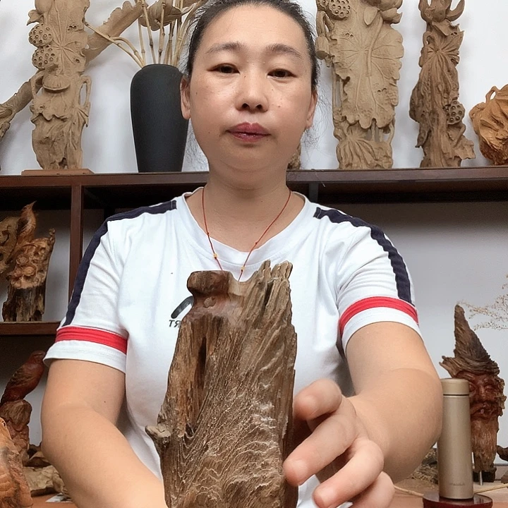 陌***颜木琥珀木花瓶摆件