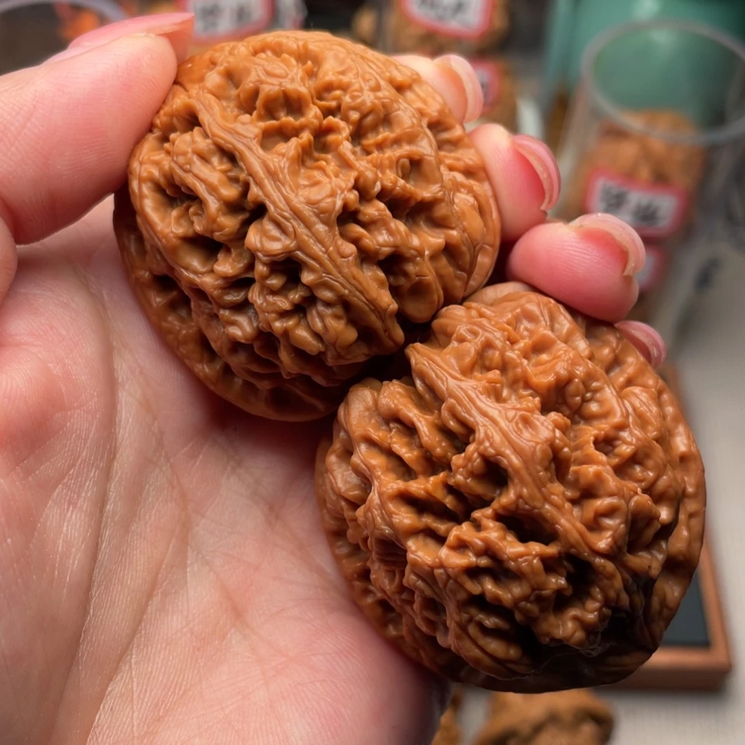 把件桃核55克全品毕业粗筋44+