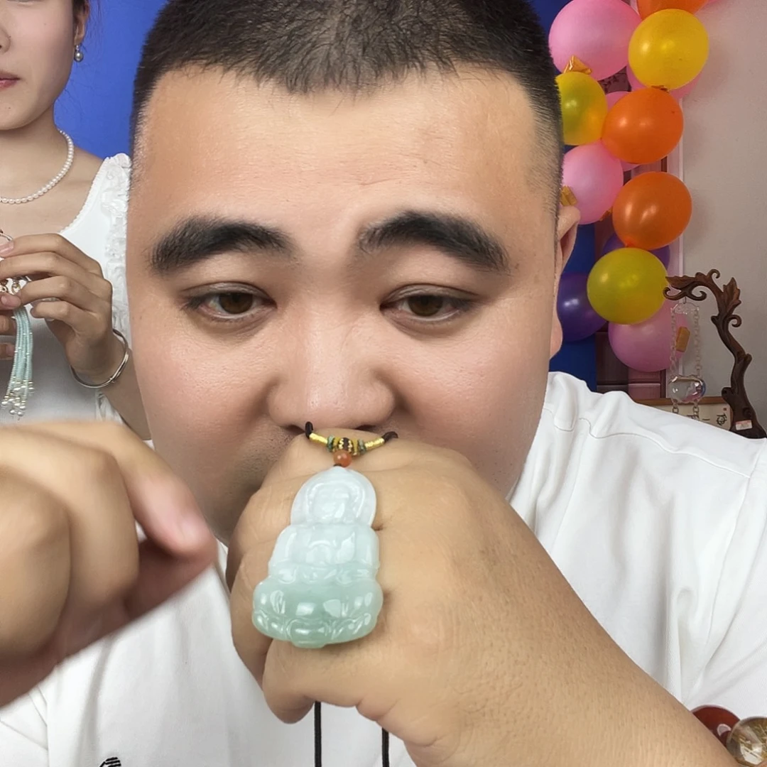 翡翠未镶嵌颈饰一*香
