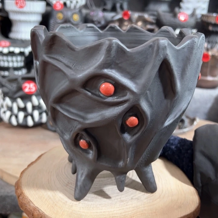 紫砂花盆微小手工制作痕迹，内口13.8外高16