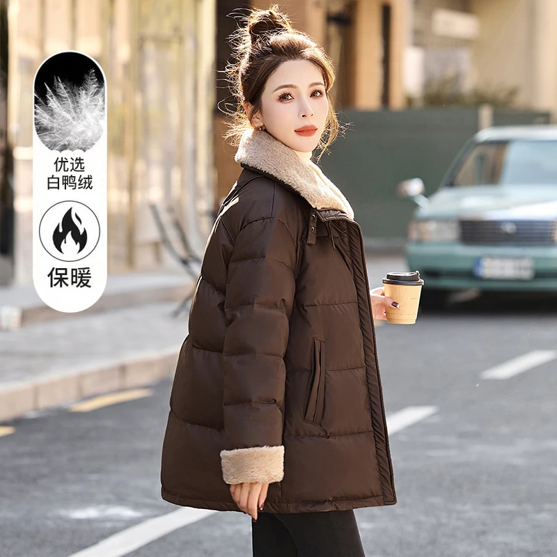 海宁免洗皮羽绒服女士2024新款冬今年爆款短款气质白鸭绒外套2025