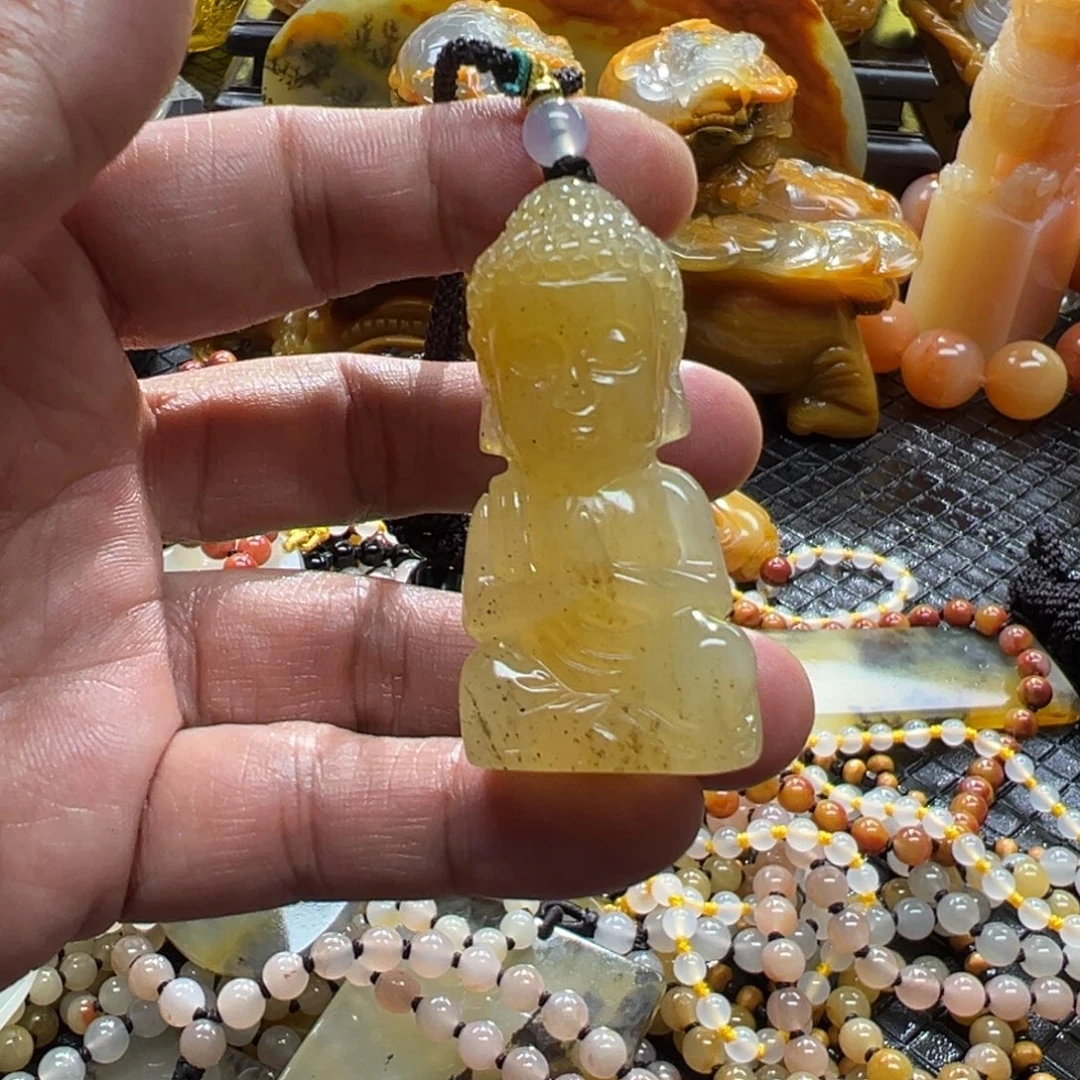 石英质玉未镶嵌颈饰