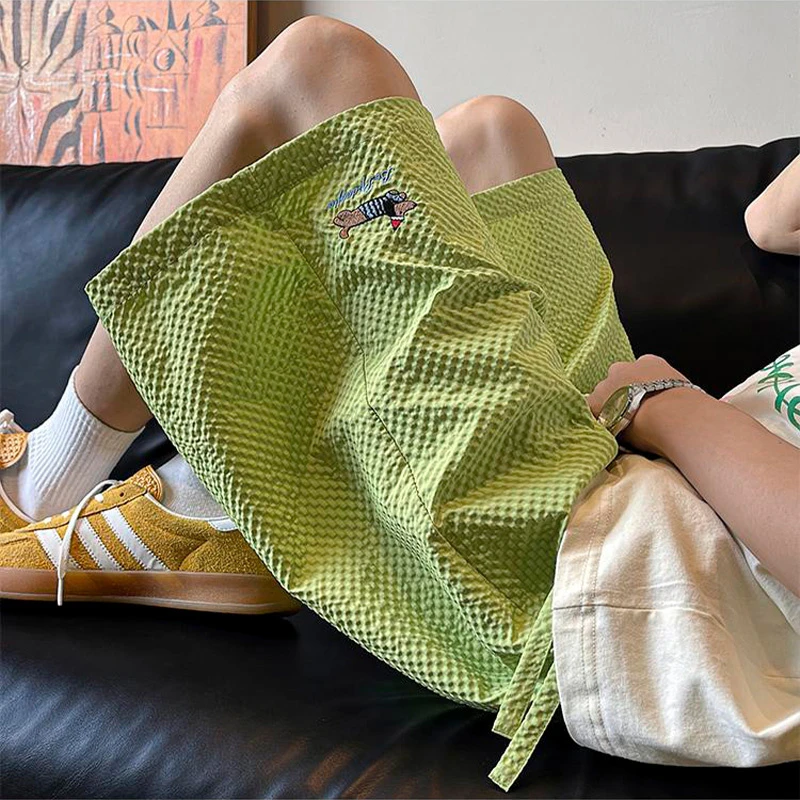 泡泡纱腊肠小狗刺绣短裤男夏季薄款休闲运动百搭宽松多巴胺五分裤