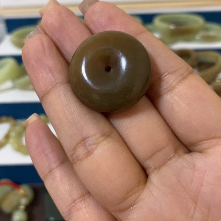 和田玉颈饰未镶嵌用****1