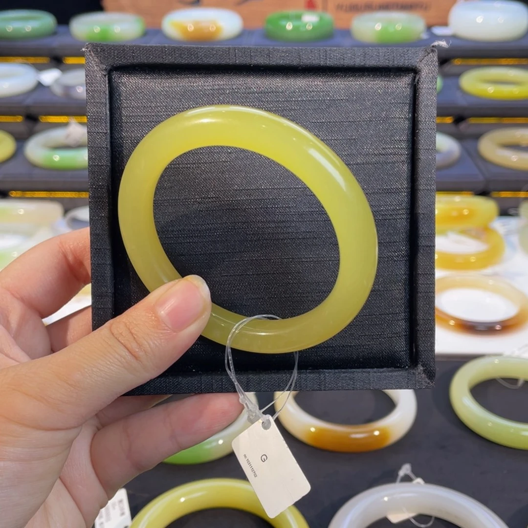 未镶嵌手镯和田玉冰底鸡油黄手镯54