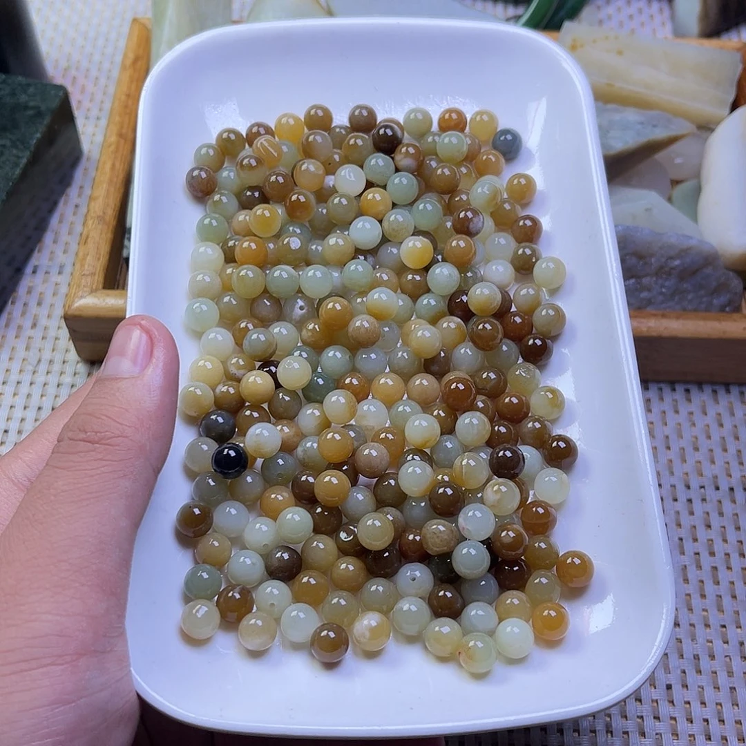 未镶嵌和田玉珠宝半成品予****2