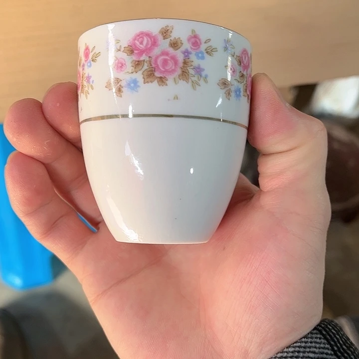 瓷片景德镇陶瓷杯子。