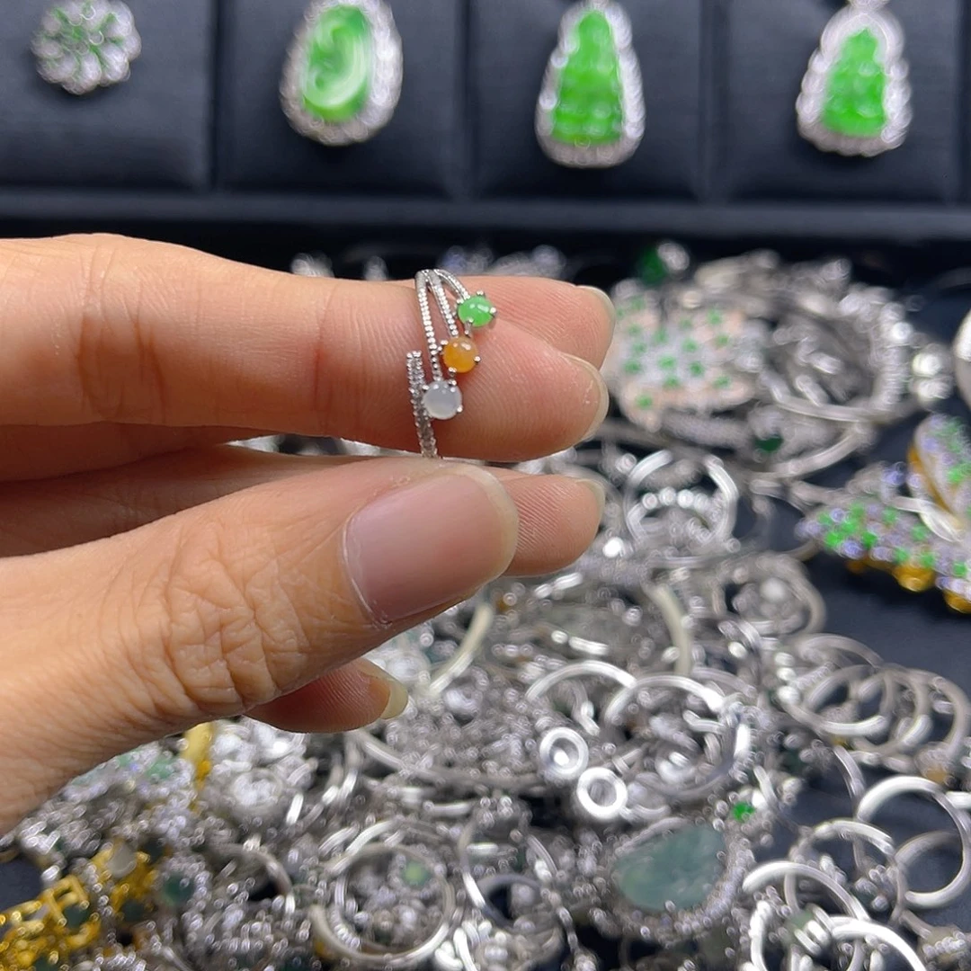 未镶嵌戒指翡翠天然