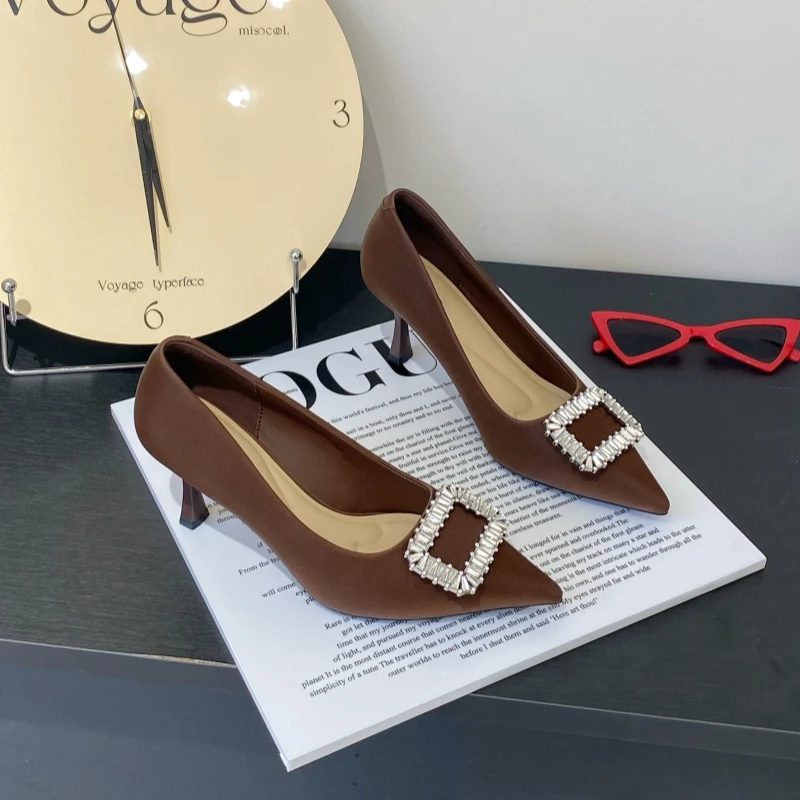 法式水钻气质高跟鞋女2025秋季新款尖头细跟单鞋性感百搭黑色女鞋