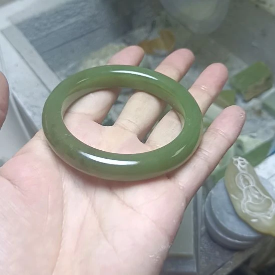 和田玉未镶嵌珠宝半成品