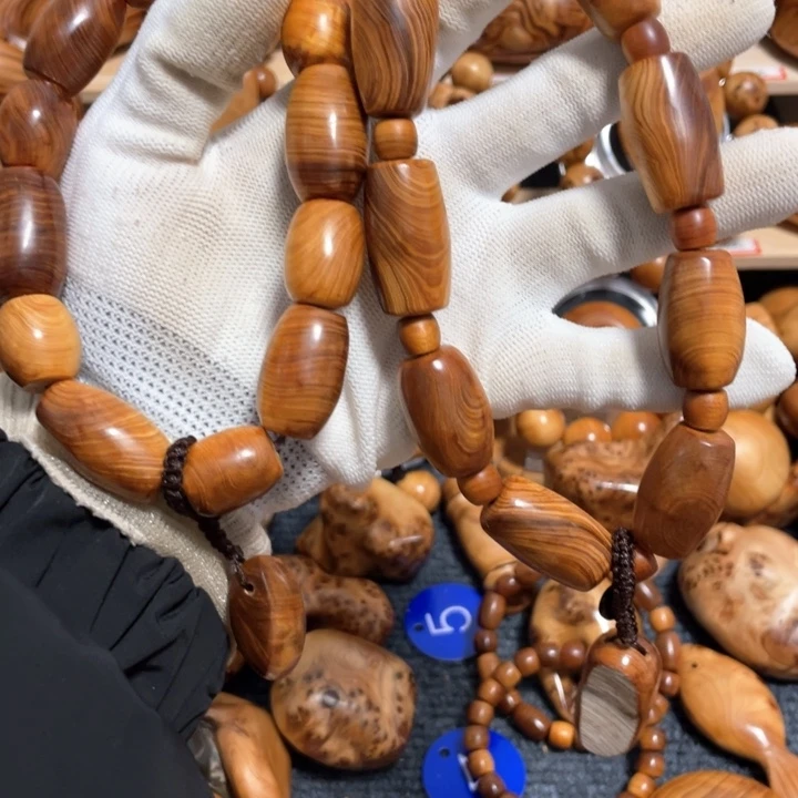 柏木（崖柏）橄*绿太行崖柏干黑油纯手工手持