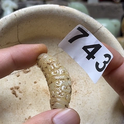 成***城瓷片瓷器制作过程是根据不同种类