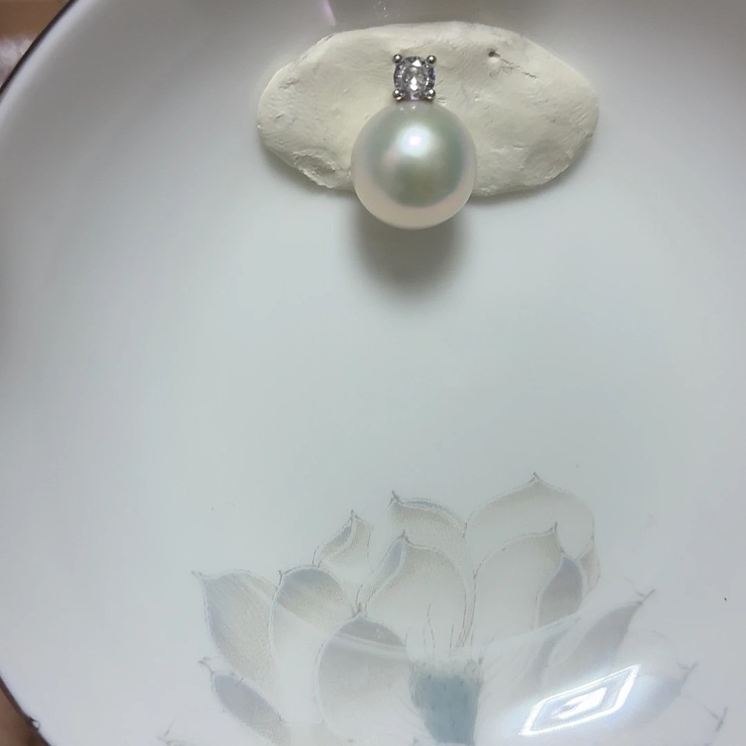 非金属12.5mm极光青蓝光戴妃吊坠