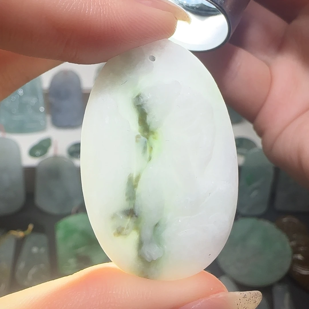 定制翡翠未镶嵌天然缅甸翡翠虎