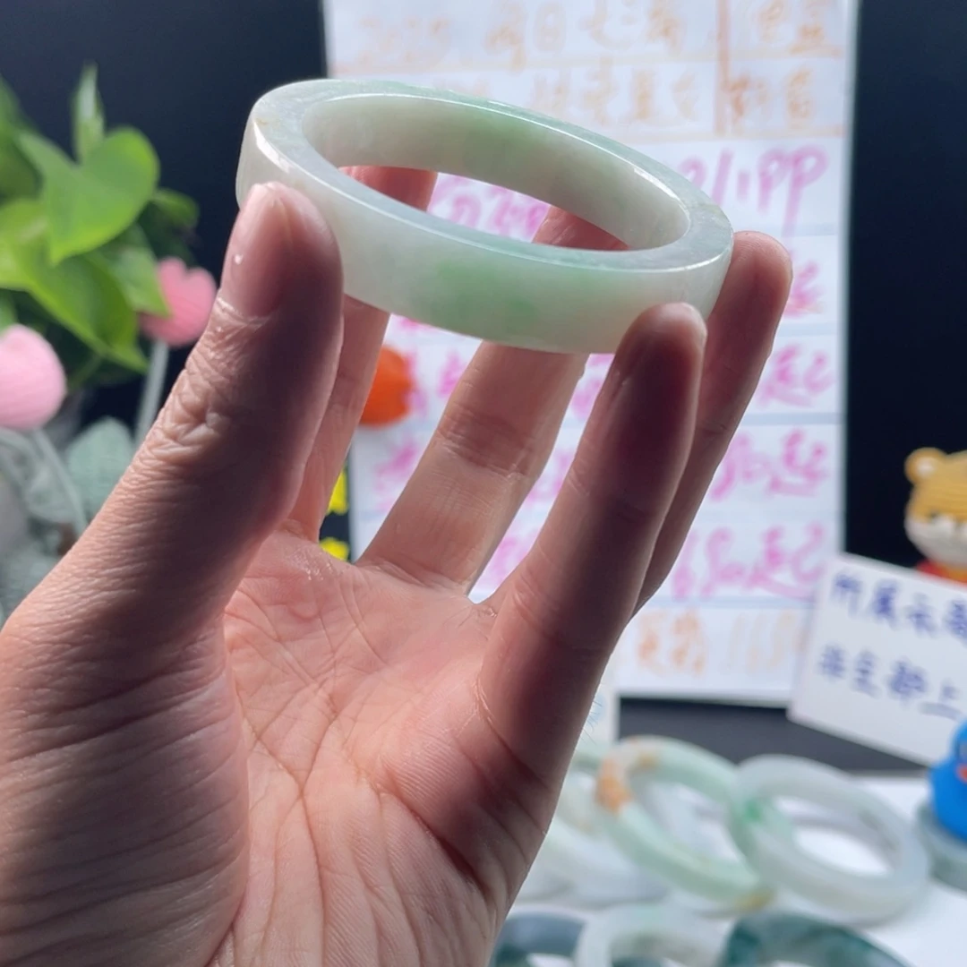 【闪购商品】定制翡翠手镯未镶嵌