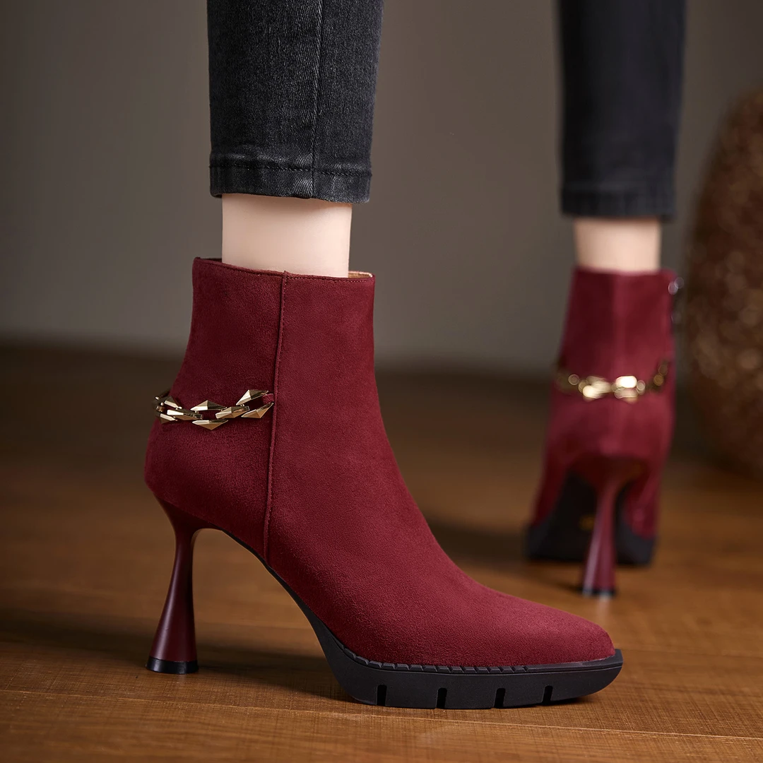 2025秋冬新款短筒单靴性感尖头细跟时装靴真皮切尔西靴红色高跟靴