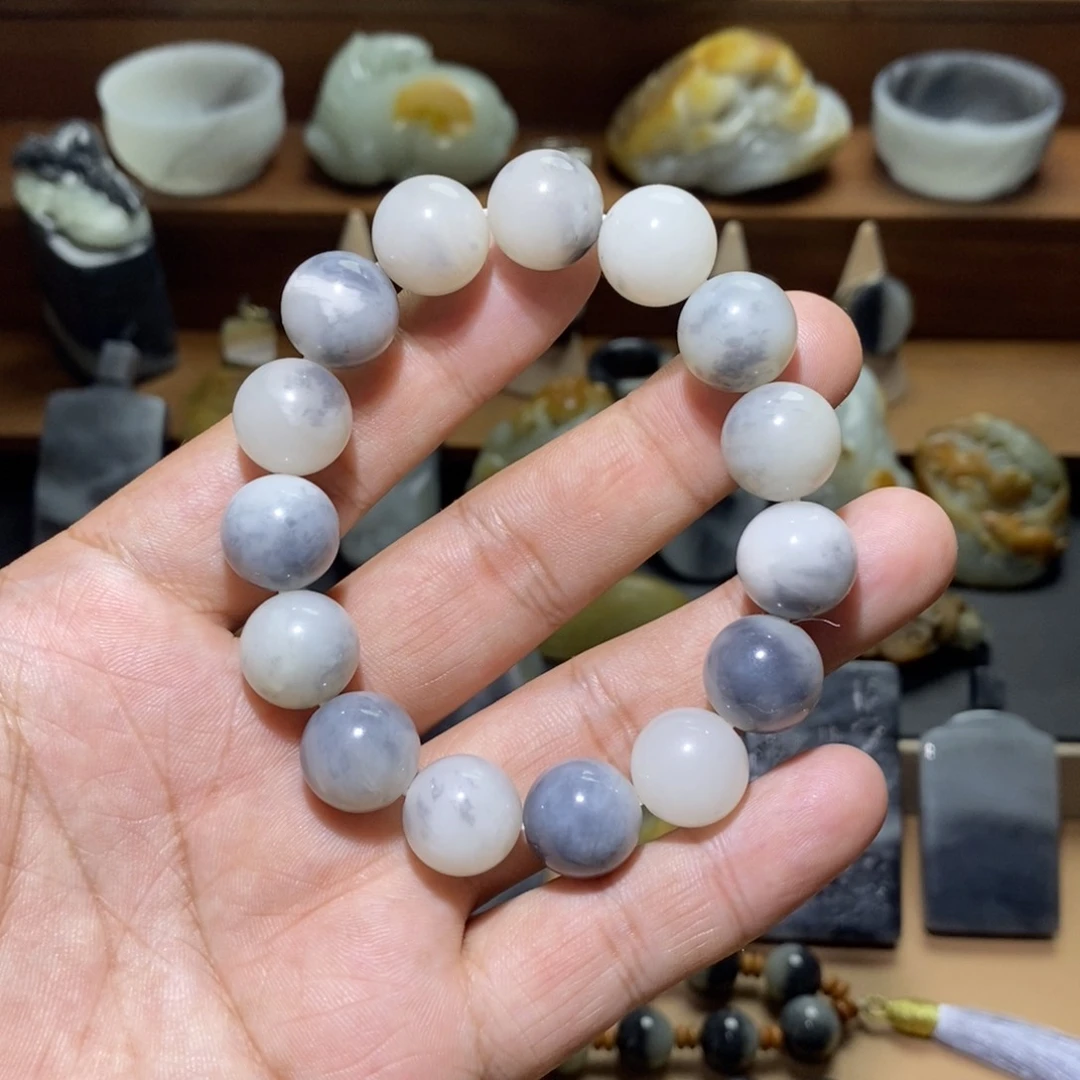 未镶嵌和田玉把件