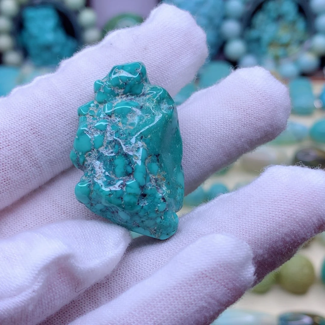 绿松石颈饰未镶嵌