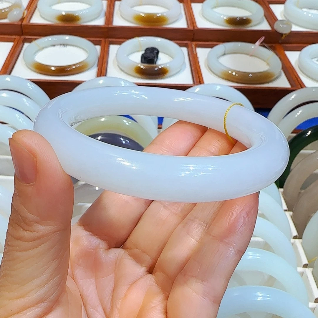 和田玉手镯未镶嵌羊脂白玉胖圆58.8