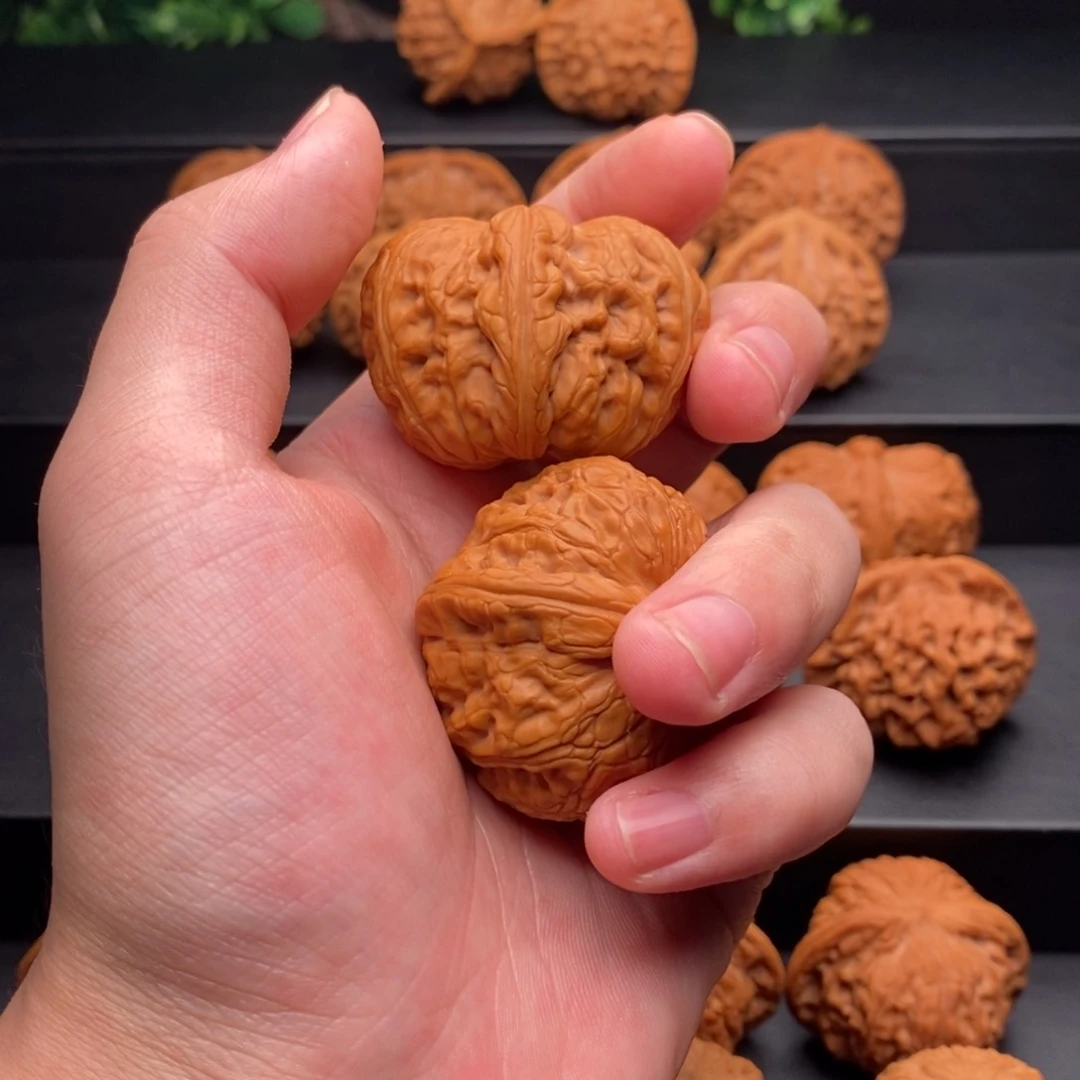 文玩核桃把件依***哥元宝42