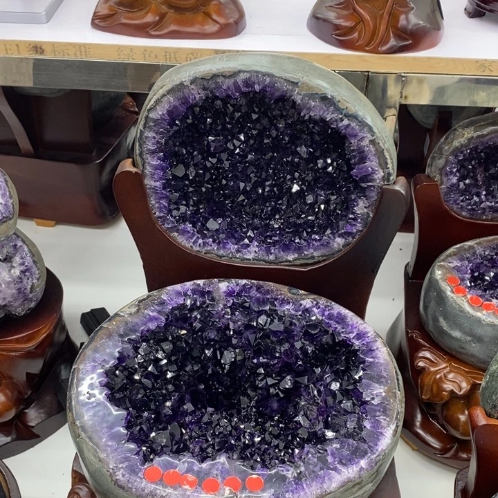 紫晶未镶嵌大型摆件（非配饰）