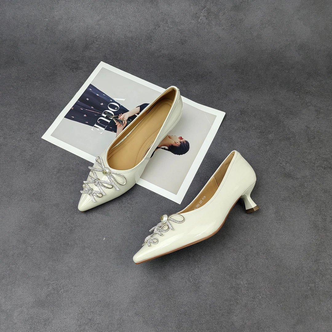 火爆春季新尖头高跟时尚水钻气质女人味高级轻奢百搭女单鞋-2886