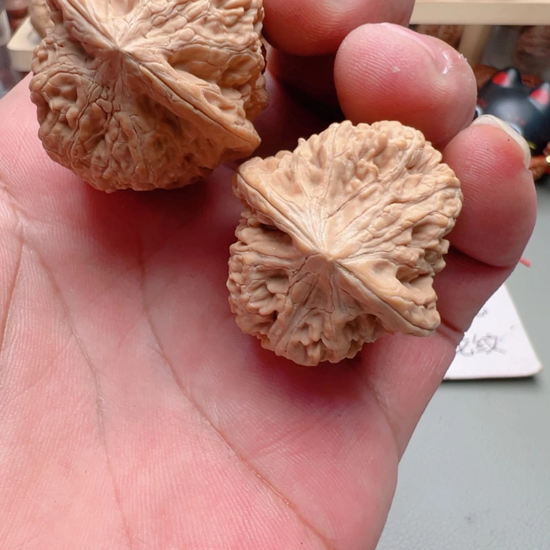 文玩核桃吊坠34尺西北
