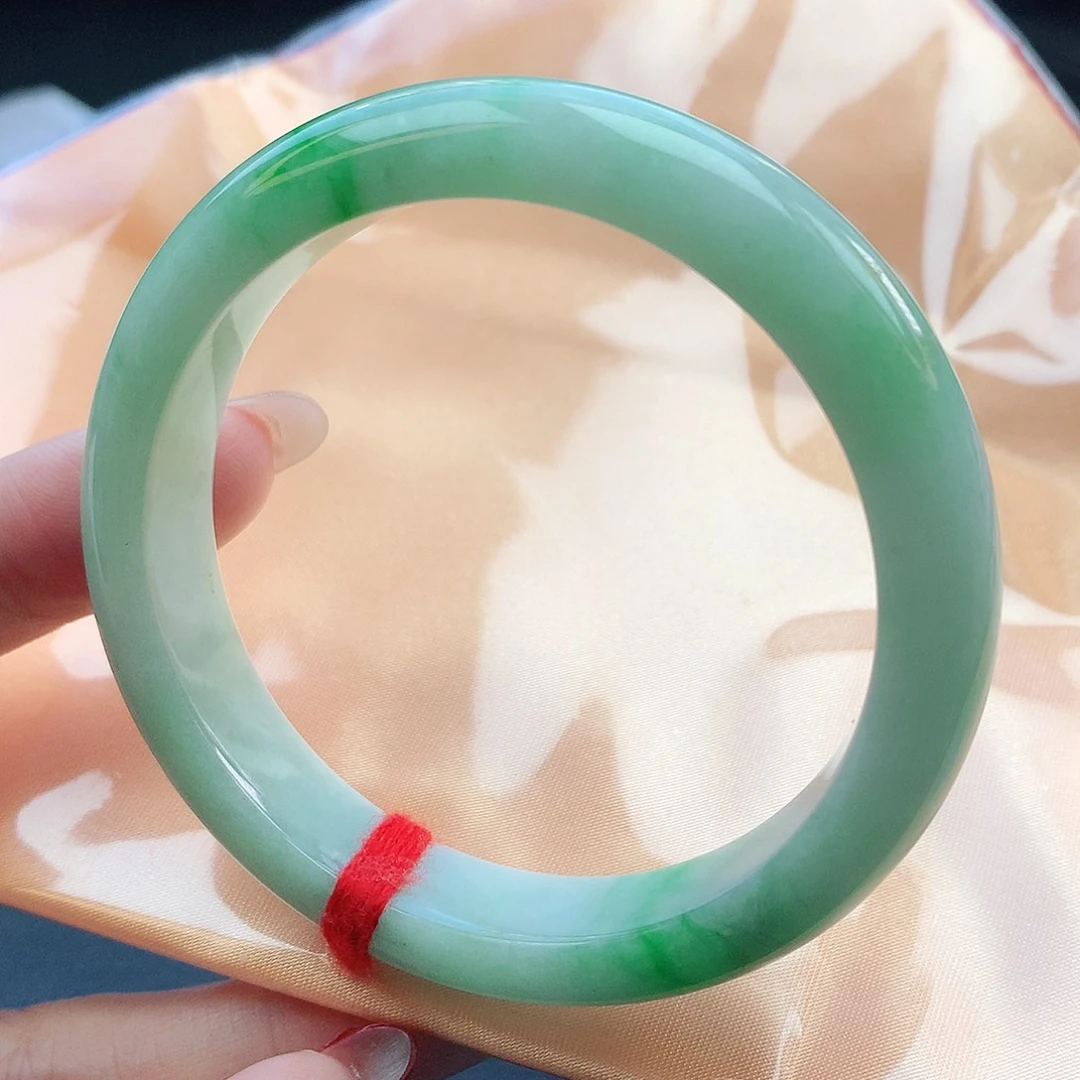 翡翠手镯未镶嵌57圈口882126