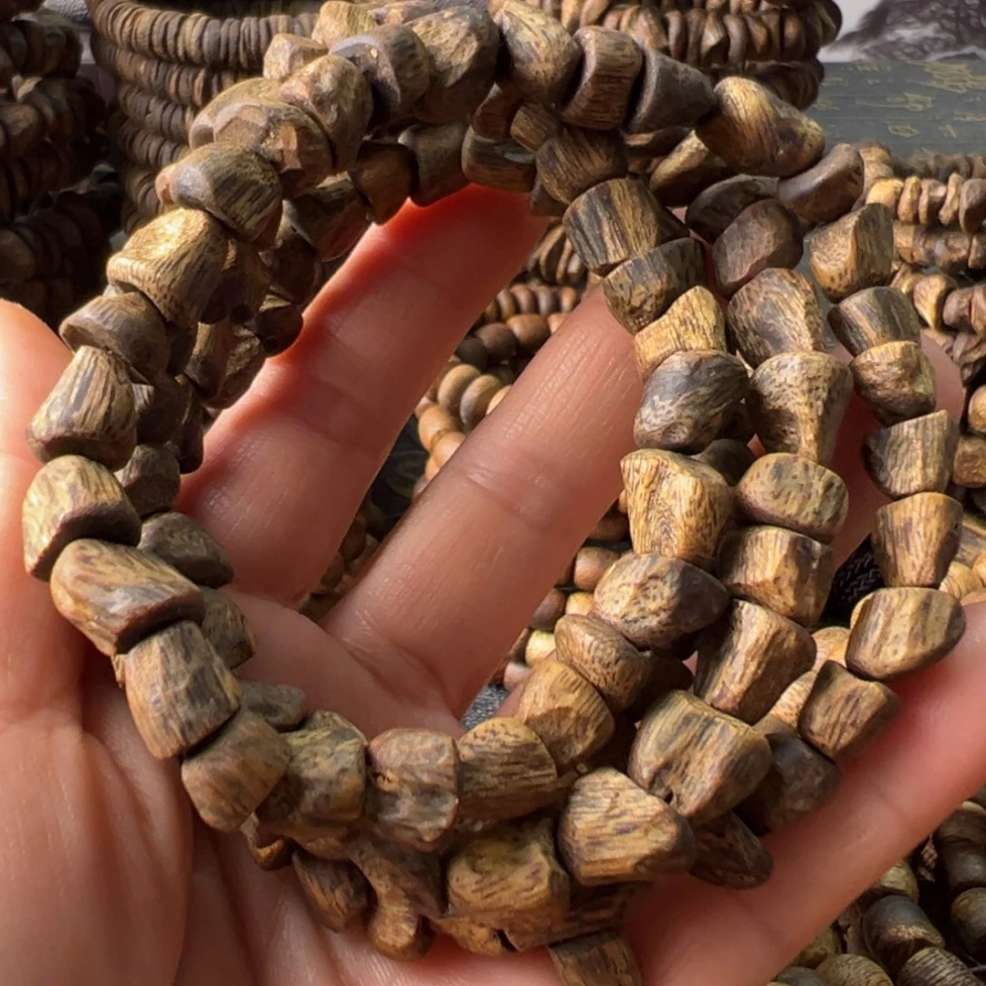 强***大沉香手串奇楠树丁多圈