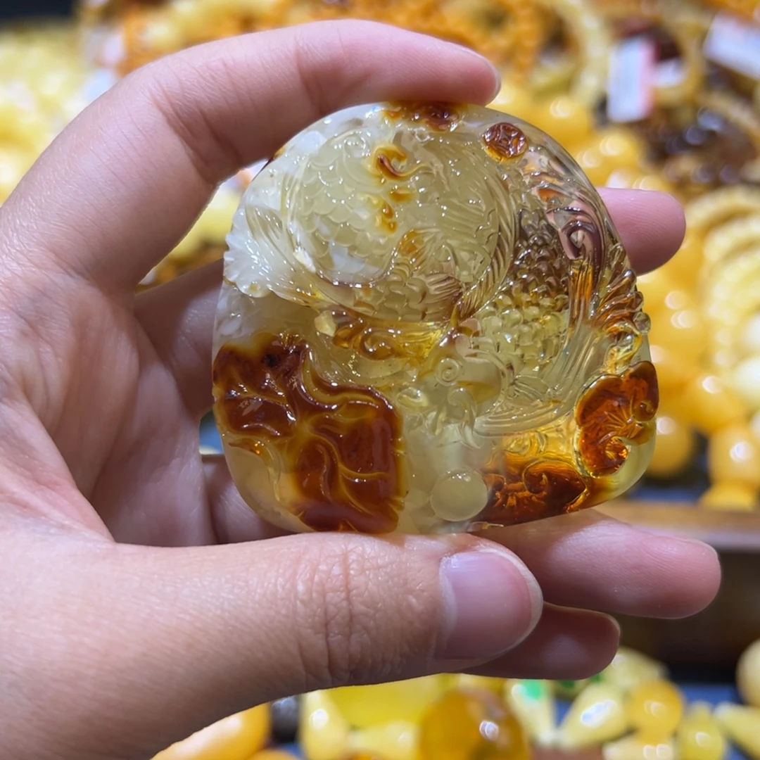 未镶嵌琥珀珠宝奇石