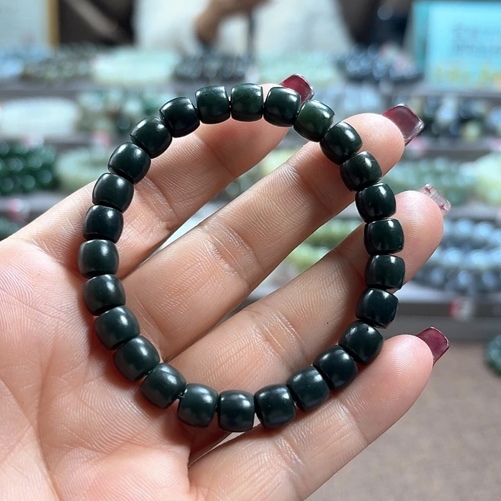 和田玉手链未镶嵌新疆沙枣青直切卡8