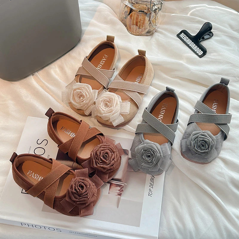 21-30儿童春秋新款皮鞋女童立体花朵公主鞋法式复古小单鞋1908