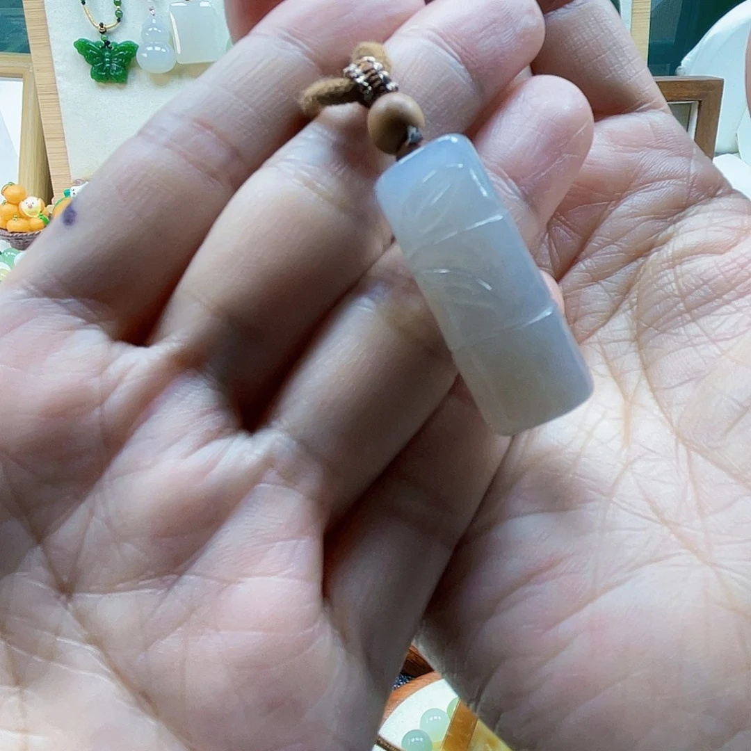 和田玉未镶嵌吊坠(不含链)