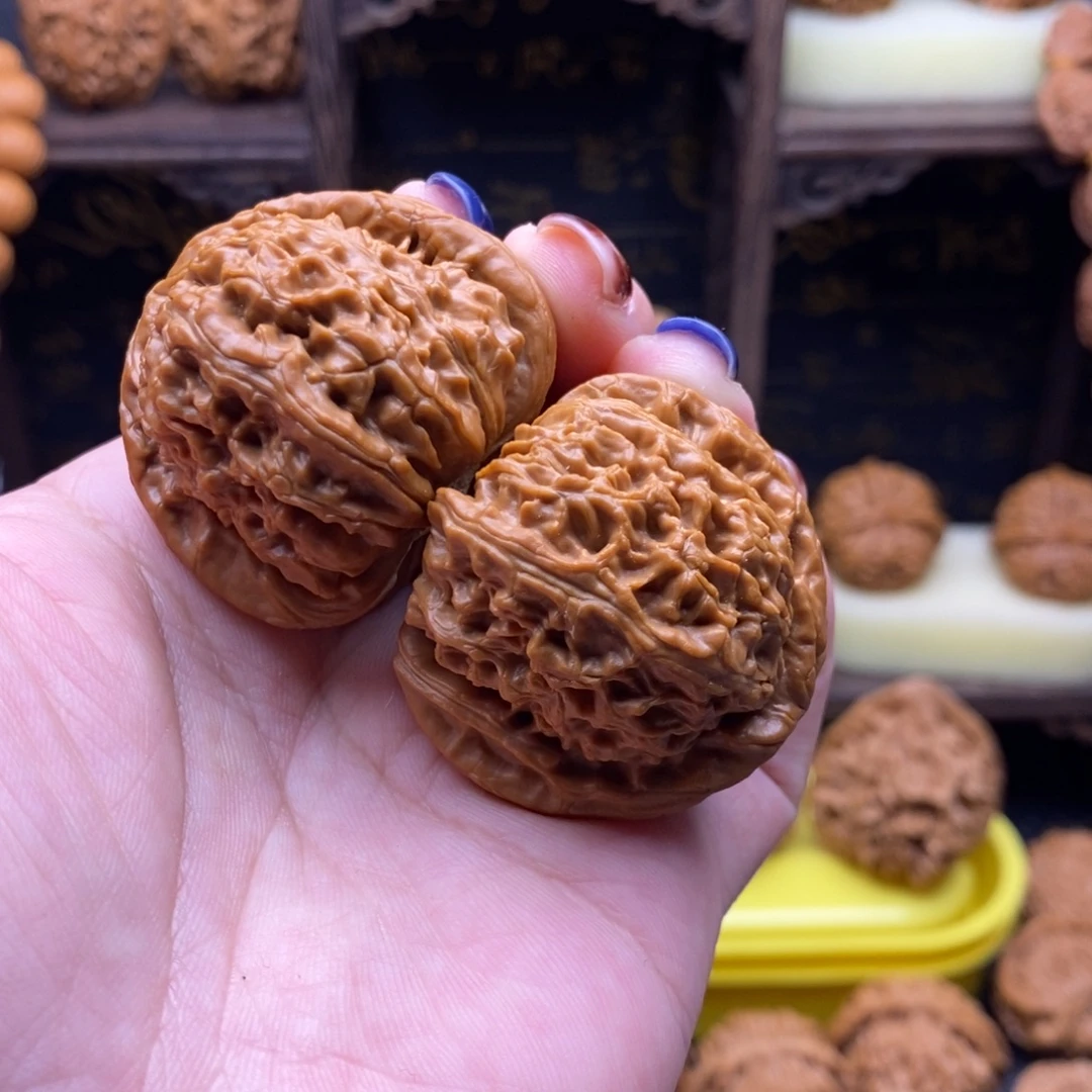 把件文玩核桃42三角白