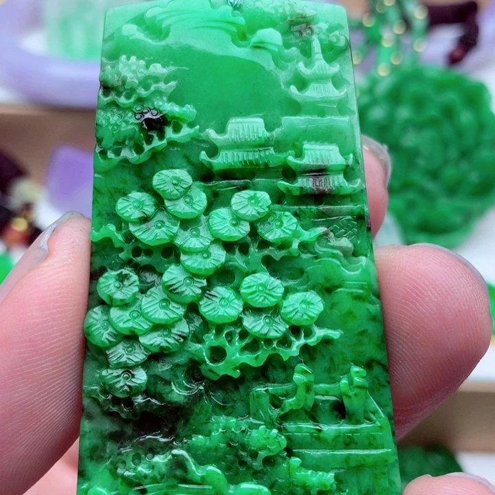 翡翠未镶嵌吊坠(不含链)