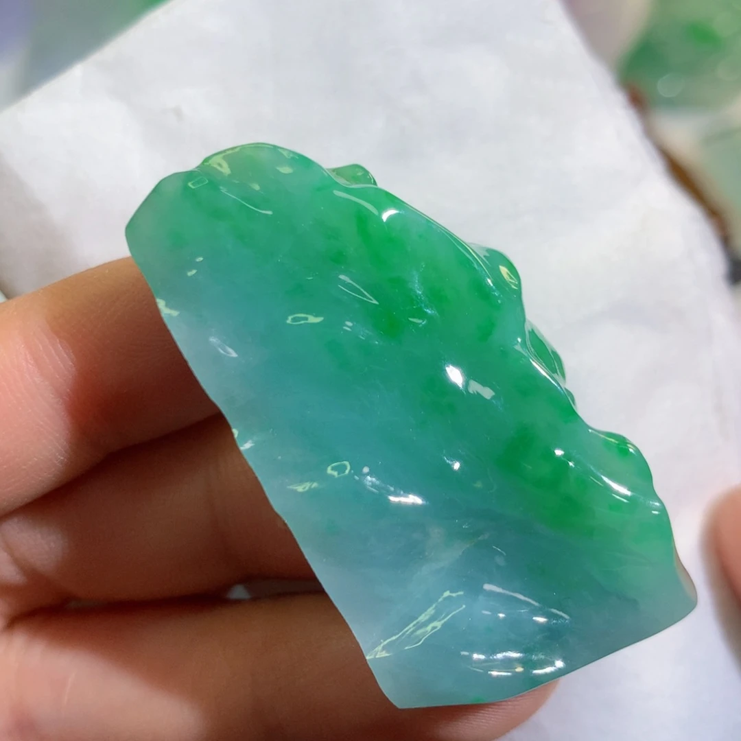 【闪购商品】翡翠吊坠(不含链)未镶嵌