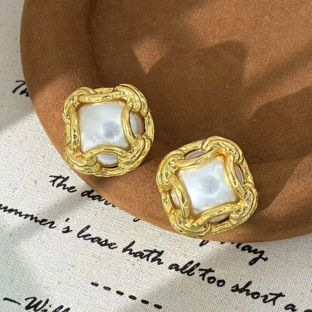 合金仿珍珠耳饰 远远（YY069）时尚百搭轻奢气质复古经典金色