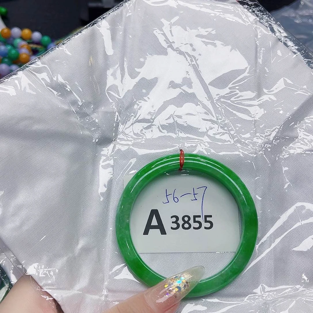 手饰翡翠未镶嵌默认微瑕