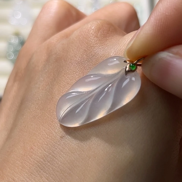 翡翠18K金镶嵌颈饰叶子017