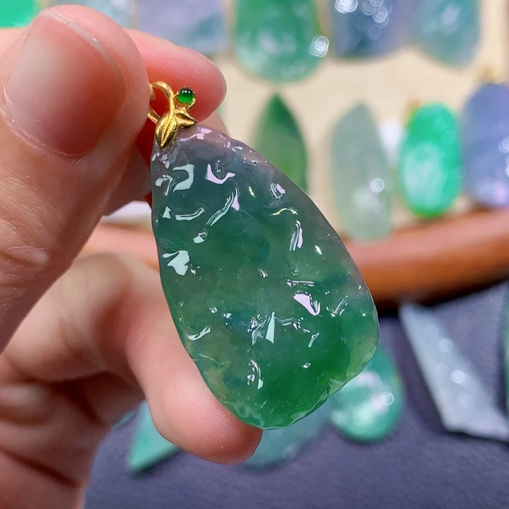 翡翠未镶嵌吊坠(不含链)