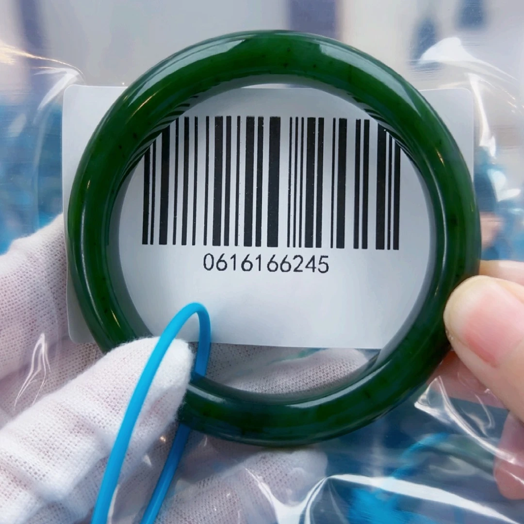 和田玉手镯未镶嵌微瑕5859