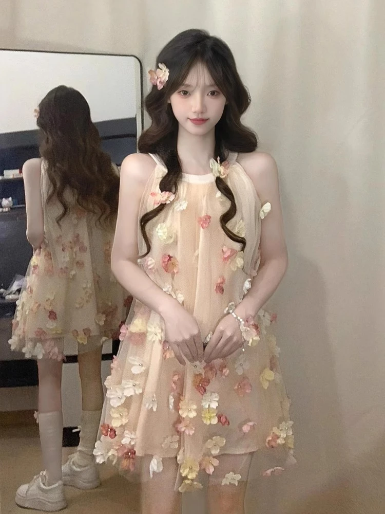 多巴胺氛围感浪漫花朵挂脖连衣裙女在逃公主出游网纱仙女裙小个子